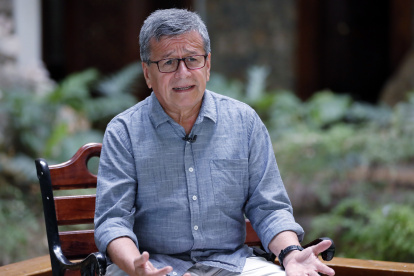 Foto de archivo del negociador del Ejército de Liberación Nacional (ELN) Israel Ramírez Pineda, alias "Pablo Beltrán". EFE/Ernesto Mastrascusa