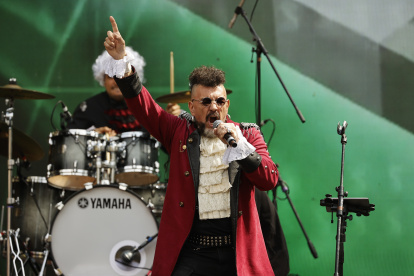 El vocalista del grupo musical Tocada y Fuga Sergio Arau participa durante una rueda de prensa hoy, en Ciudad de México (México).