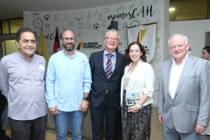 Ramón Sonnenholzner, Ricardo Roggiero, Philipp Schauer, Gabriela Andreetti y Volker Alledorf.