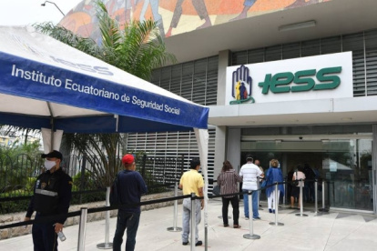 La investigación se inició por una denuncia de la Dirección Judídica del IESS en 2022