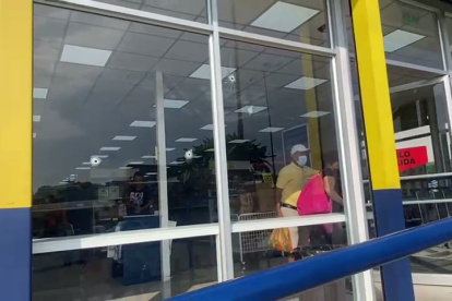 Supermercado baleado en Guayaquil.