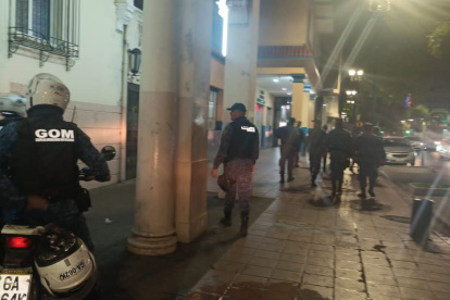 Las acciones se desplegaron desde las 20:00 del lunes hasta la madrugada del siguiente día.