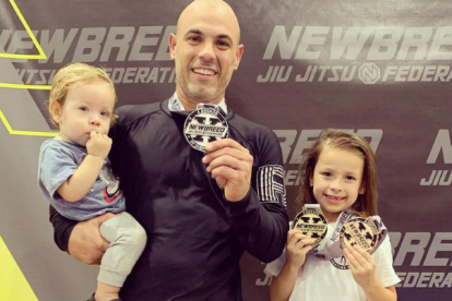 Un negocio familiar. Lucía y su padre Dani Acosta compitieron y consiguieron medallas en sus respectivas categorías.