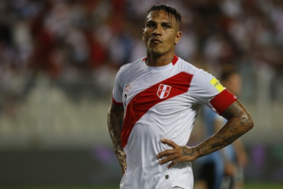 Paolo Guerrero fue ofrecido a tres clubes en el Ecuador.
