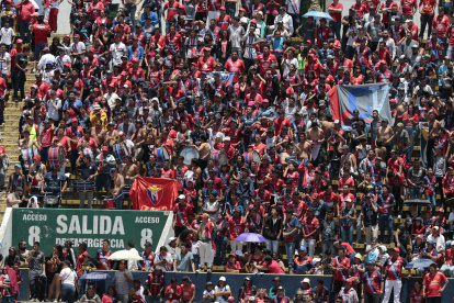 La barra brava de El Nacional no podrá ingresar a la fiesta de presentación de Liga de Quito.