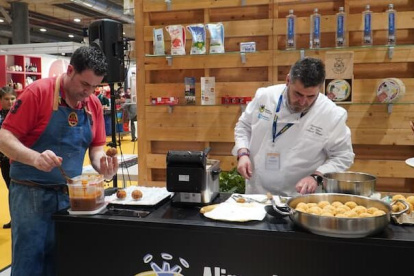 Primera vez. La capital es la primera vez que asiste a un encuentro de este tipo, para darse a conocer con el mundo, a través de sus platillos tradicionales