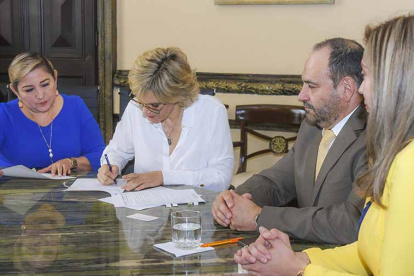 Archivo. Viteri suscribió el contrato en 2019.