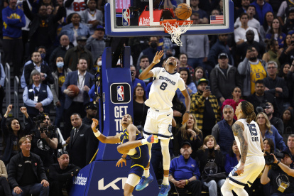 Jordan Poole, de los Golden State, fue la salvación de su equipo en el triunfo de los Grizzlies.