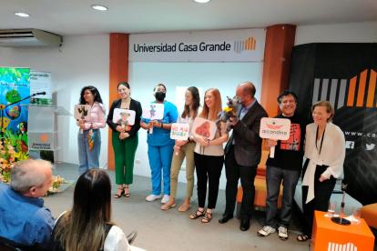 El programa de televisión Arcandina hizo una dinámica ambiental y educativa con los asistentes