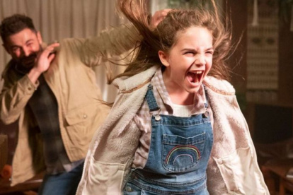 Ryan Kiera Armstrong en una escena de la película por la que fue nominada.