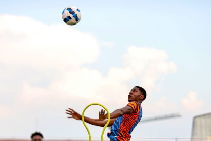 Garis Mina, defensa y capitán de la sub-20 de Ecuador, volvería a ser titular ante Uruguay