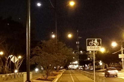 Hecho. Esta semana se hizo recién el cambio de luminarias.