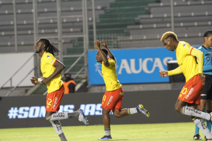 Tras la parte inicial de la velada, se pasó al juego entre Aucas y Técnico Universitario