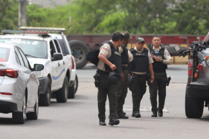 Al menos cinco personas fallecieron durante este suceso.