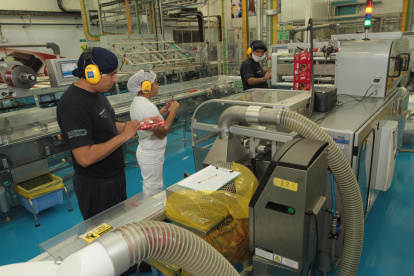 Planta. Una de las fábricas de Neslé en América del sur.