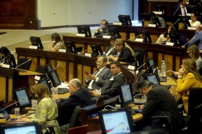 Quito. El Pleno de la Asamblea ha sido el escenario de la difícil relación entre asambleístas y vocales del CPCCS.
