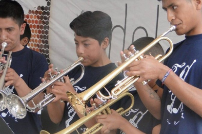 Quito. Los jóvenes deben hacer audiciones para ser parte de la orquesta.