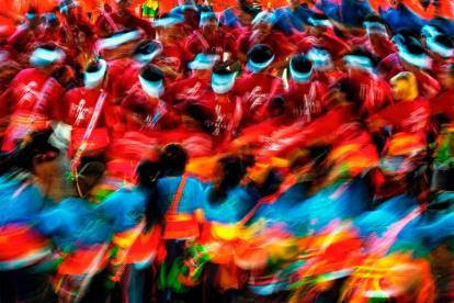 Obra. Ritos de paso, del autor Kao, Hsin-Tsung, exhibe la ceremonia de promoción de la juventud de la tribu Duli y la promoción de Lagufan.