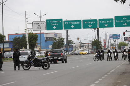Durán. Un hombre fue asesinado al mediodía de este viernes en la autopista Nicolás Lapentti.