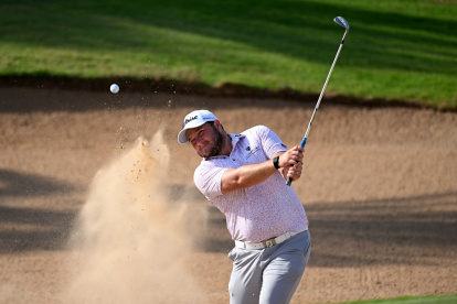 Zander Lombard, líder en la cita de Emiratos Árabes Unidos.