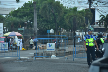 En el sector de Las Palmeras cerraron el paso por las elecciones.