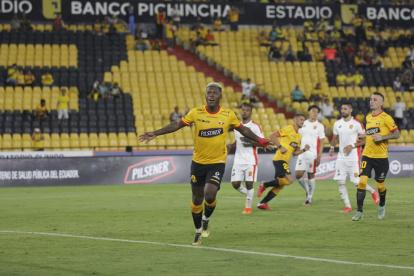 Gabriel Cortez, de penal, marcó el único gol de Barcelona.