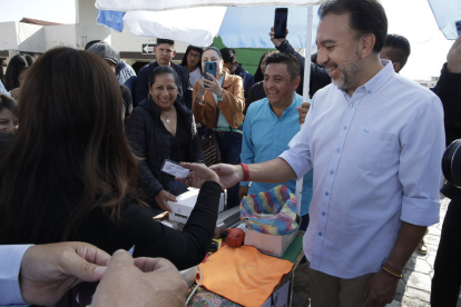 Pabel Muñoz durante su votación.