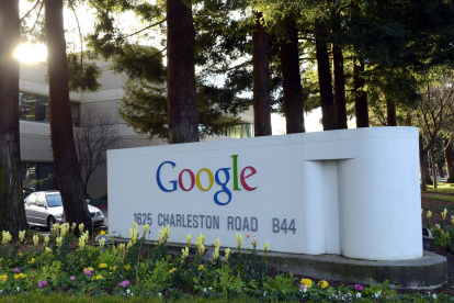 Fotografía de archivo que muestra el logotipo de Google. EFE/John G. Mabanglo