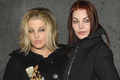 La adicción de Lisa Marie a los opioids causó fricciones entre Lisa Marie y su madre, Priscilla Presley.