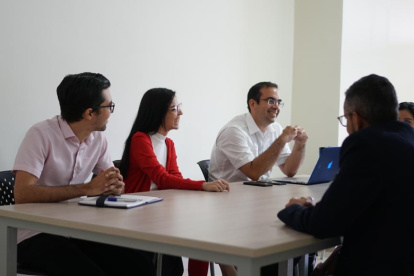 El consultorio psicológico atiende de lunes a sábado desde las 09:00 a 17:00.