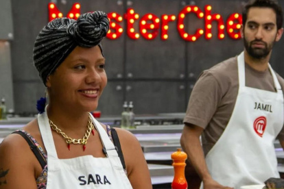 Sara y Jamil en MasterChef