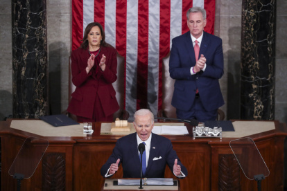 El presidente de los Estados Unidos, Joe Biden pronuncia el discurso sobre el Estado de la Unión. EFE/EPA/MICHAEL REYNOLDS