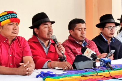 Leonidas Iza en rueda de prensa desde la sede de la Conaie en Quito.