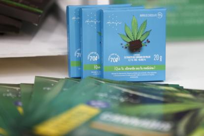 Fotografía de productos elaborados con cannabis, en el cuarto Encuentro de Profesionales Expertos en Fitocannabinoides, el mayor congreso sobre cannabis medicinal en América Latina hoy, en Quito (Ecuador).