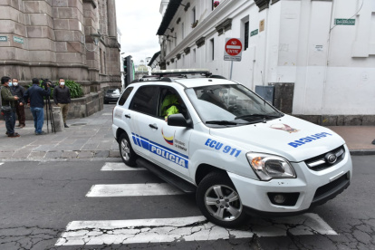 La Fiscalía allana oficinas de Carondelet por el caso Encuentro.