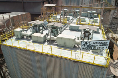 Empresa.- Una de las instalaciones de Usiminas.