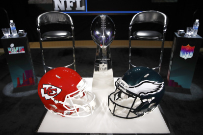 El trofeo Vince Lombardi será entregado hoy a los Chiefs o Eagles.