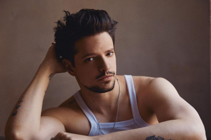 Lasso fue nombrado por la revista Billboard como uno de los 23 artistas latinos que escuchar este 2023.