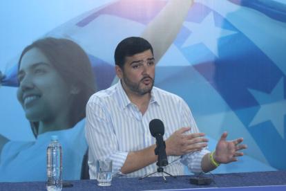 Aquiles Álvarez, alcalde electo de Guayaquil, ofreció una rueda de prensa en el Hotel Ramada