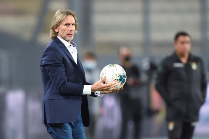 El entrenador argentino Ricardo Gareca se promociona con fuerza para asumir el banquillo de la Tricolor. El Tigre tiene la experiencia de haber dirigido a Perú en las dos últimas eliminatorias mundialistas.