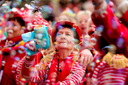 La gente ha estado celebrando el carnaval en Colonia desde la Edad Media. En su forma actual, el Carnaval de Colonia solo se celebra desde hace unos 190 años.