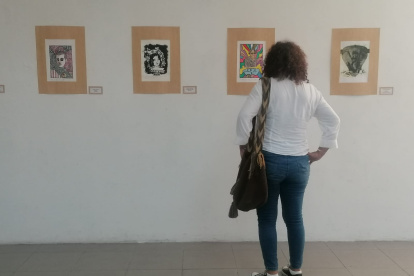 La muestra recoge una selección variada de trabajos de los alumnos de la UArtes.