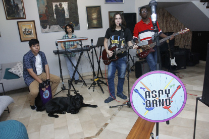 AspyBand durante sus sesiones de ensayo.