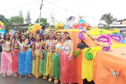 El Morro. Los grupos de baile se alistan para el pregón del domingo 19.
