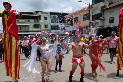 Las autoridades de Santa Lucía organizan un programa carnavalero para atraer turistas.