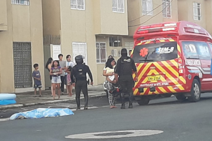 El ataque ocurrió ayer domingo, aproximadamente a las 17:00.