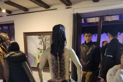 Cuenca. Una de las polémicas esculturas de Moscoso.