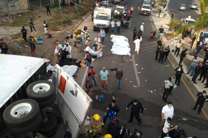 Puebla. Entre las víctimas, viajeros de Colombia y de Venezuela.