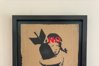 Madrid. Una obra de Banksy que se exhibe en Standarte.