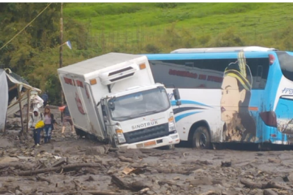El suceso dejó perdidas humanas y materiales.